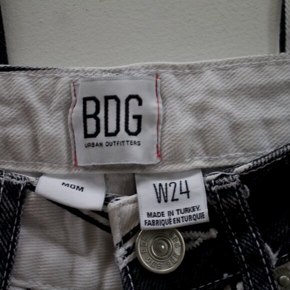 Urban Outfitters BDG Striped High Waisted Mom Jeans - Picture 5 of 6